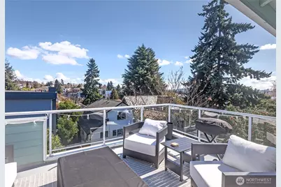 4258 Whitman Avenue N, Seattle, WA 98103 - Photo 9