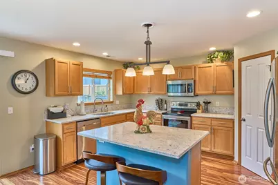 16637 SE 261st Street, Covington, WA 98042 - Photo 11