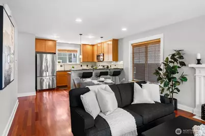 4429 41st Avenue SW #B, Seattle, WA 98116 - Photo 9