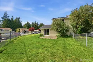302 Bedrock Dr, Everett, WA 98203 - Photo 11