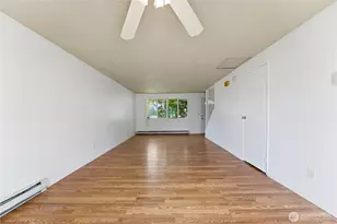302 Bedrock Dr, Everett, WA 98203 - Photo 3