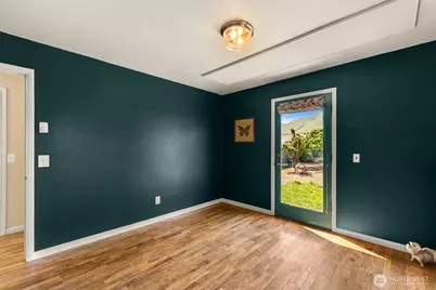 229 W Allen Avenue, Chelan, WA 98816 - Photo 17
