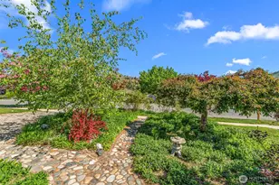 229 W Allen Ave, Chelan, WA 98816 - Photo 3