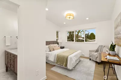 7340 B 40th Avenue NE, Seattle, WA 98115 - Photo 13