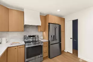 7340 B 40th Ave NE, Seattle, WA 98115 - Photo 11