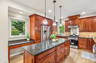 15831 SE 43rd Pl, Bellevue, WA 98006 - Photo 11