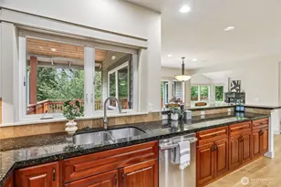 15831 SE 43rd Pl, Bellevue, WA 98006 - Photo 13