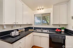 10430 Gravelly Lake Dr SW, Lakewood, WA 98499 - Photo 13