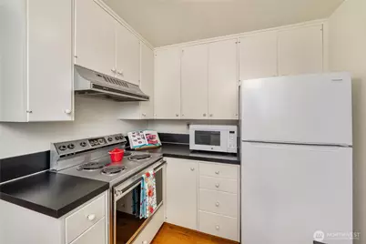 10430 Gravelly Lake Drive SW #44, Lakewood, WA 98499 - Photo 15