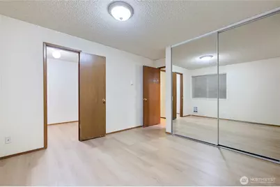 2318 Yale Avenue E, Seattle, WA 98102 - Photo 11