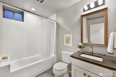 7710 57th Avenue NE, Seattle, WA 98115 - Photo 33