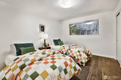 7710 57th Avenue NE, Seattle, WA 98115 - Photo 23