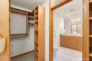 221 Wyatt Way NW, Bainbridge Island, WA 98110 - Photo 11