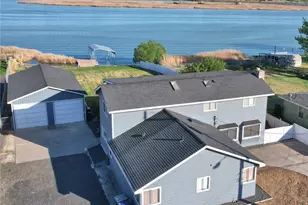 2101 W Lakeside Dr, Moses Lake, WA 98837 - Photo 1