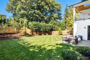 9812 NE 31st St, Bellevue, WA 98004 - Photo 37