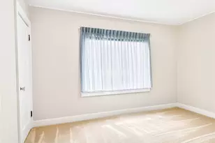 939 N 83rd St, Seattle, WA 98103 - Photo 9
