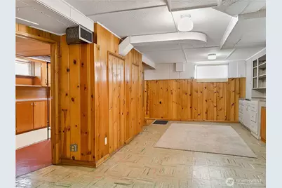 939 N 83rd Street, Seattle, WA 98103 - Photo 13
