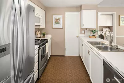 14602 SE 165th Place, Renton, WA 98058 - Photo 9