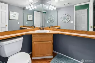 12818 NE 203rd Pl, Bothell, WA 98011 - Photo 13