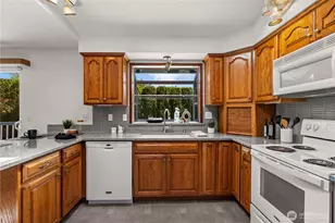 518 Hubbard Rd, Lynnwood, WA 98036 - Photo 11