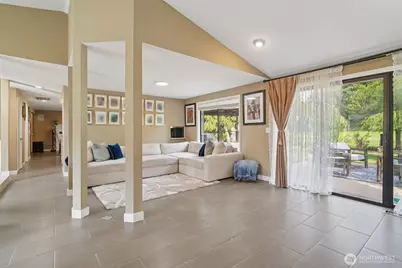 25114 Lake Wilderness Country Club Drive SE, Maple Valley, WA 98038 - Photo 7