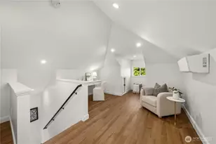 321 Lee St, Seattle, WA 98109 - Photo 23
