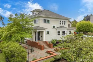 321 Lee St, Seattle, WA 98109 - Photo 1