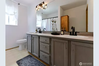 20911 111th Street Ct E, Bonney Lake, WA 98391 - Photo 17