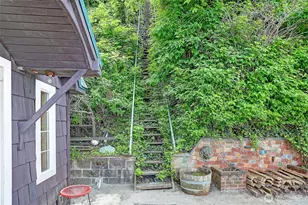 386 Shore Dr, Camano Island, WA 98282 - Photo 37