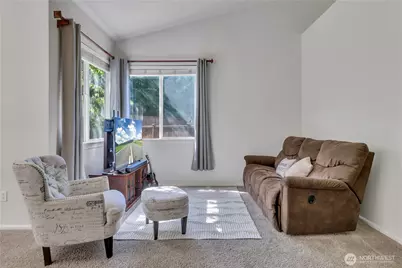 5702 Hazel Loop SE, Auburn, WA 98092 - Photo 5