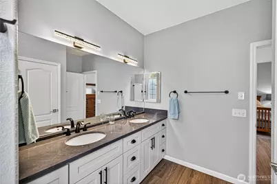 1901 Ohio Avenue, Anacortes, WA 98221 - Photo 11