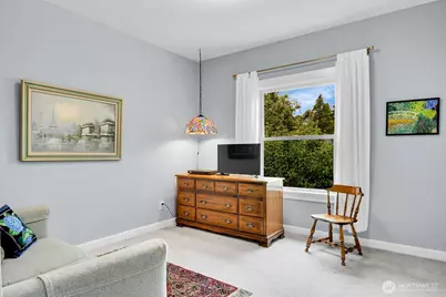 2719 Nob Hill Avenue N, Seattle, WA 98109 - Photo 13
