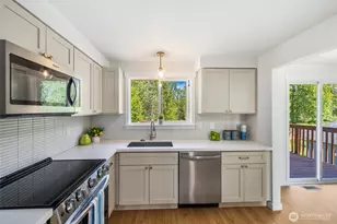 6701 24th St NE, Tacoma, WA 98422 - Photo 9