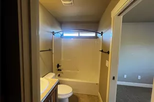 1506 S Dusky Dr, Ridgefield, WA 98642 - Photo 9