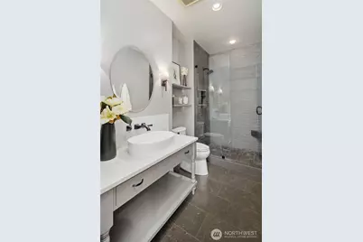 8617 NE 20th Street, Clyde Hill, WA 98004 - Photo 19