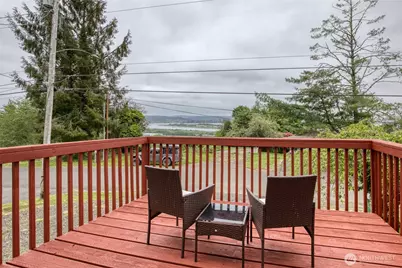 425 Beacon Hill Road, Hoquiam, WA 98550 - Photo 21