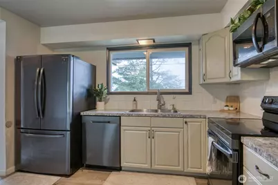 425 Beacon Hill Road, Hoquiam, WA 98550 - Photo 9