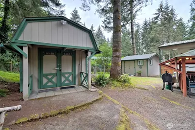 1261 E Lakeshore Drive W, Shelton, WA 98584 - Photo 3