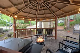 1261 E Lakeshore Dr W, Shelton, WA 98584 - Photo 1