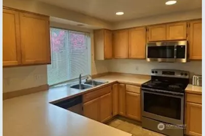 20124 105th Avenue SE, Kent, WA 98031 - Photo 3