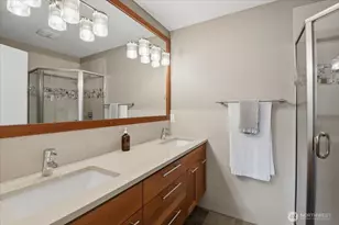 4418 Meridian Ave N, Seattle, WA 98103 - Photo 13