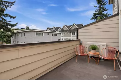 4418 Meridian Avenue N #B, Seattle, WA 98103 - Photo 17