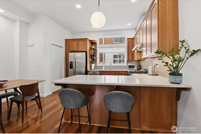 4418 Meridian Avenue N #B, Seattle, WA 98103 - Photo 5