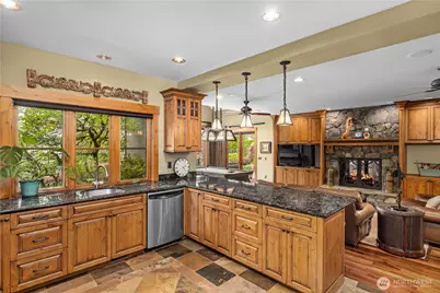 3607 E Lake Sammamish Shore Lane NE, Sammamish, WA 98074 - Photo 25