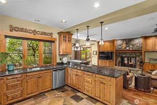 3607 E Lake Sammamish Shore Ln NE, Sammamish, WA 98074 - Photo 25