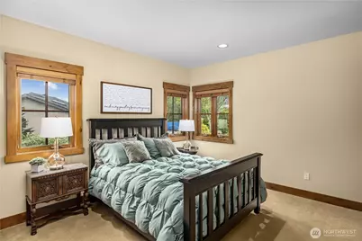 3607 E Lake Sammamish Shore Lane NE, Sammamish, WA 98074 - Photo 23