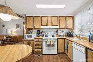 10607 63rd Ct E, Puyallup, WA 98372 - Photo 7