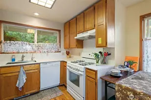 31698 Sunrise Beach Ct NE, Kingston, WA 98346 - Photo 13