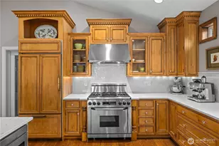25314 SE 28th St, Sammamish, WA 98075 - Photo 3