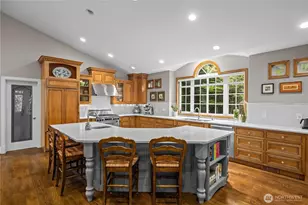 25314 SE 28th St, Sammamish, WA 98075 - Photo 7